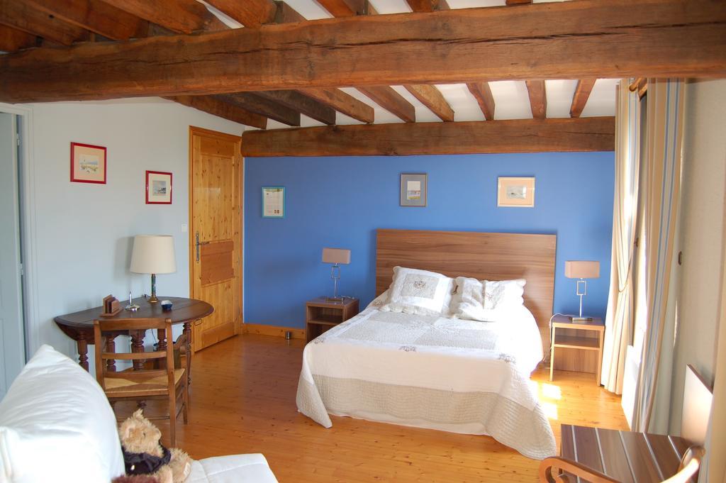 Le Moulin Neuf Bed and Breakfast Vignoux-sur-Barangeon Værelse billede